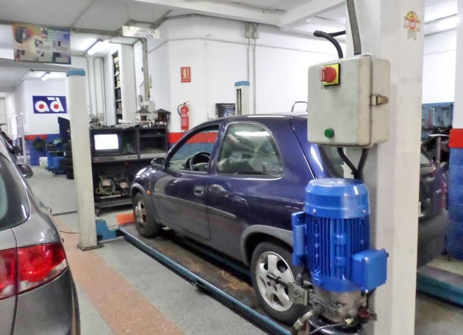 Reparaciones mecánicas y de electricidad en Vigo